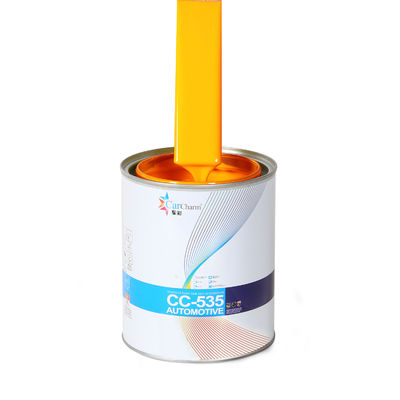 Refinado de la capa de base con pintura en aerosol reflectante transparente con efecto suave