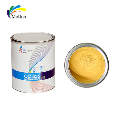 Refinado de la capa de base con pintura en aerosol reflectante transparente con efecto suave