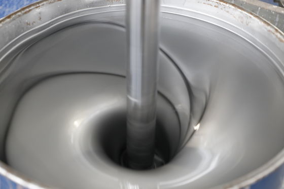 Performance de grado industrial y recubrimiento de alto brillo resistente a las astillas para obtener resultados superiores pintura de automóvil azul